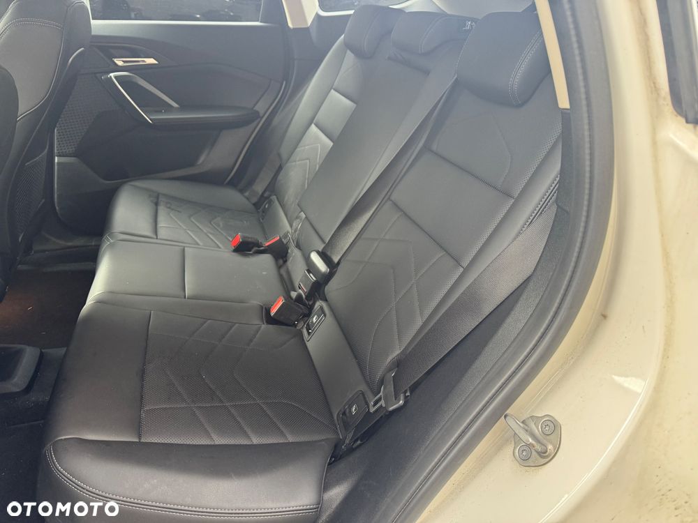 BMW iX1 xDrive30 66.5kWh xLine - 25