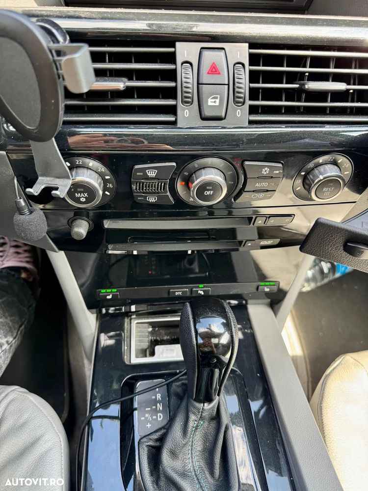 BMW Seria 5 550i Aut. - 7