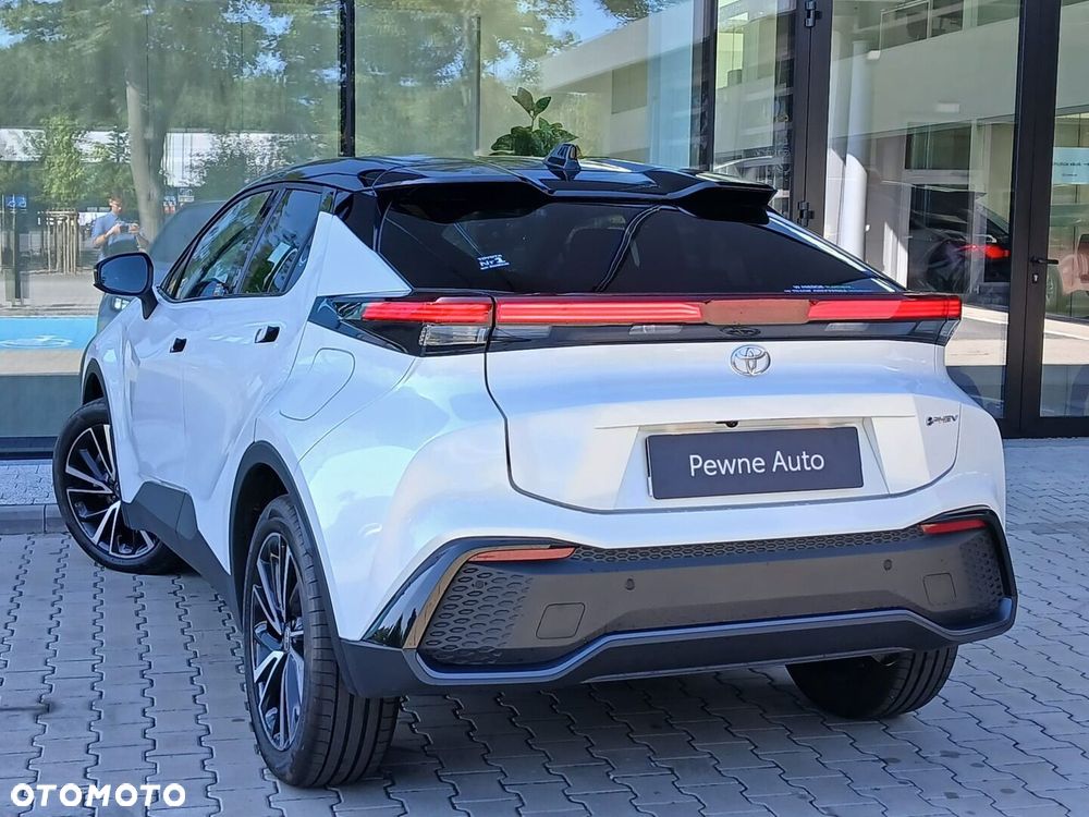 Toyota C-HR - 11