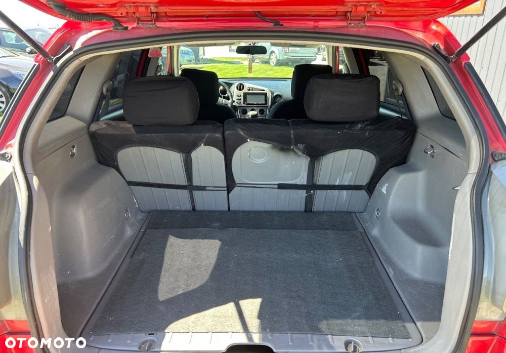 Toyota Matrix - 14