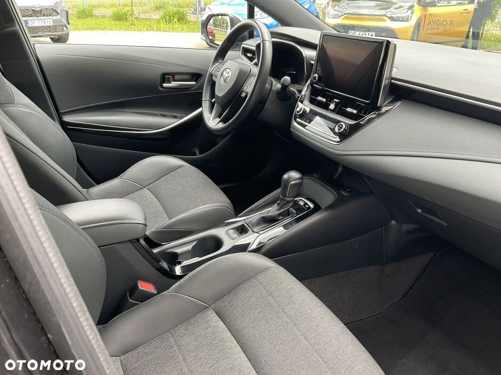 Toyota Corolla - 9