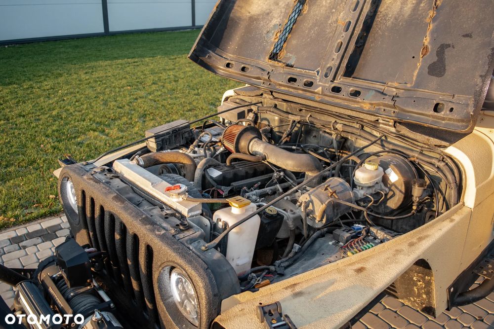 Jeep Wrangler 4.0 Sport - 23