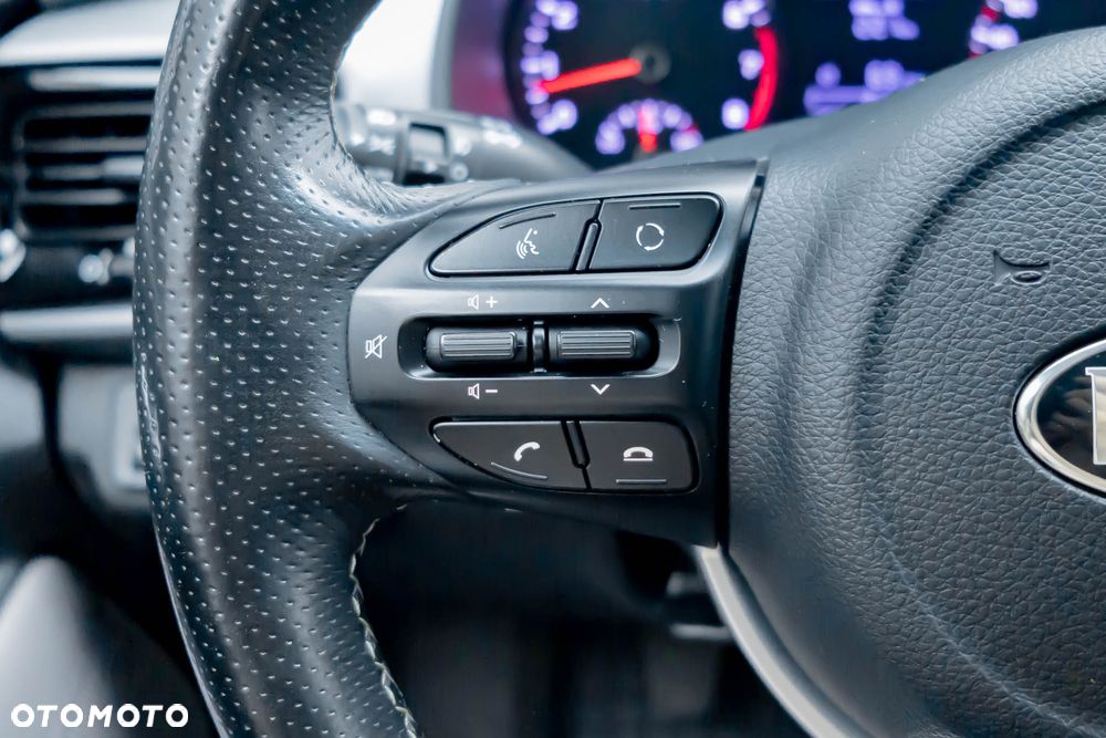 Kia Stonic 1.4 L - 21