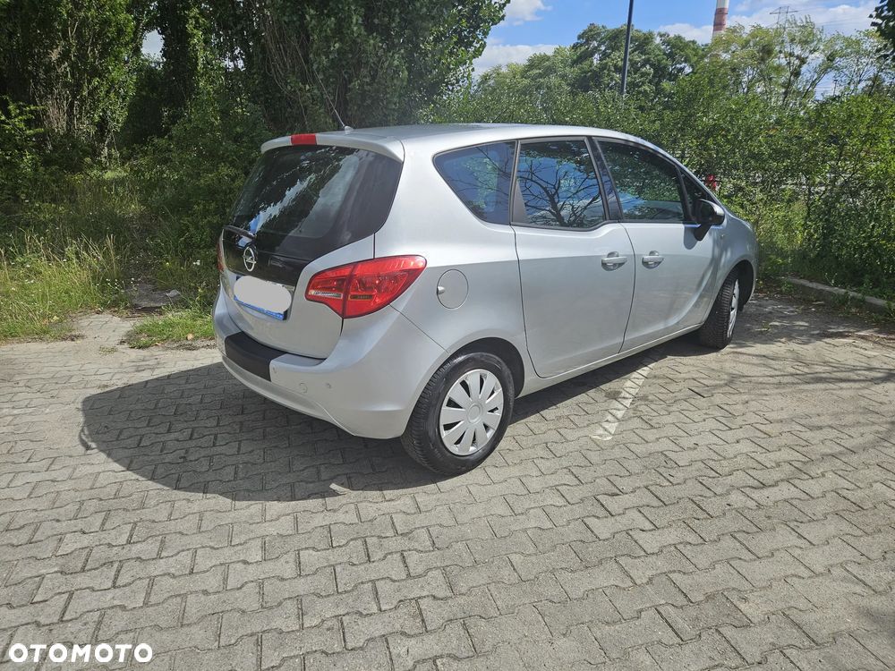 Opel Meriva - 9