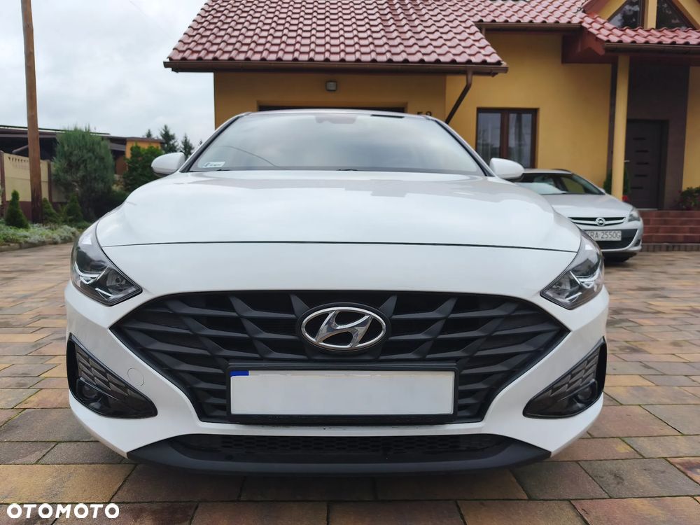 Hyundai i30 1.5 DPI Classic + - 11