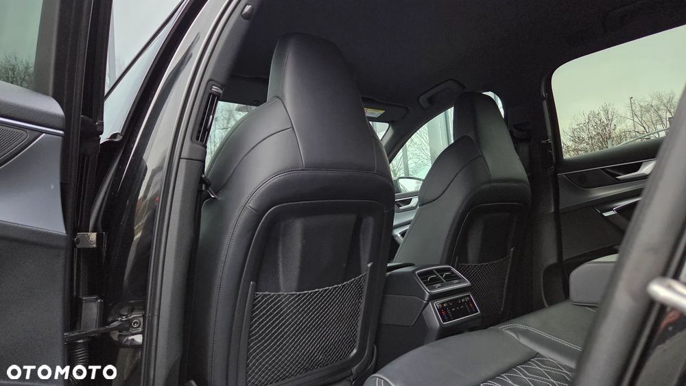Audi A6 Avant 55 TFSI e quattro S tronic S line - 15