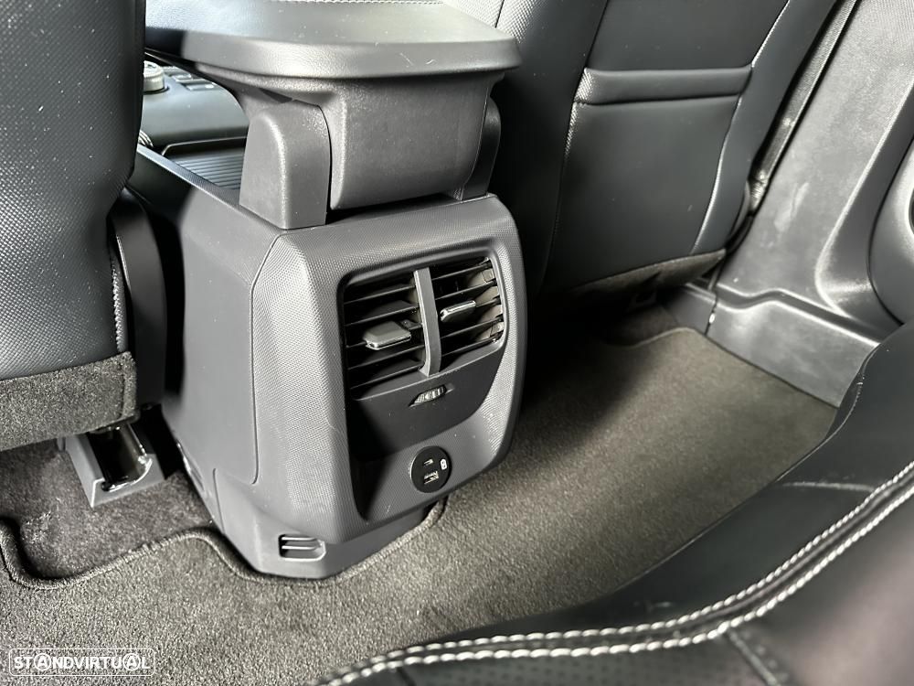 Ford Mustang Mach-E Standard - 48