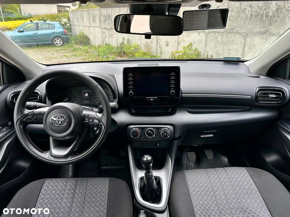 Toyota Yaris 2022 photo 3