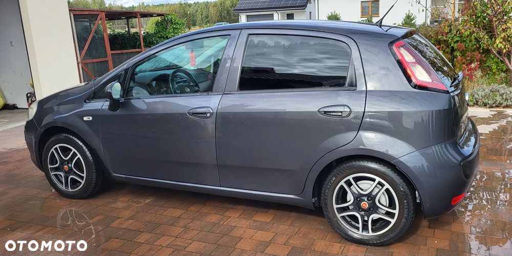 Fiat Punto Evo 1.4 8V Estiva Blue&Me - 13