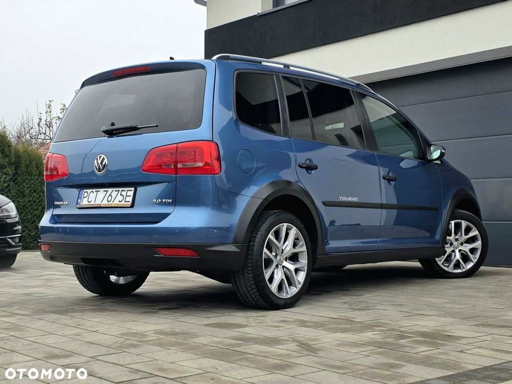 Volkswagen Touran 2.0 TDI DPF DSG Cross - 39
