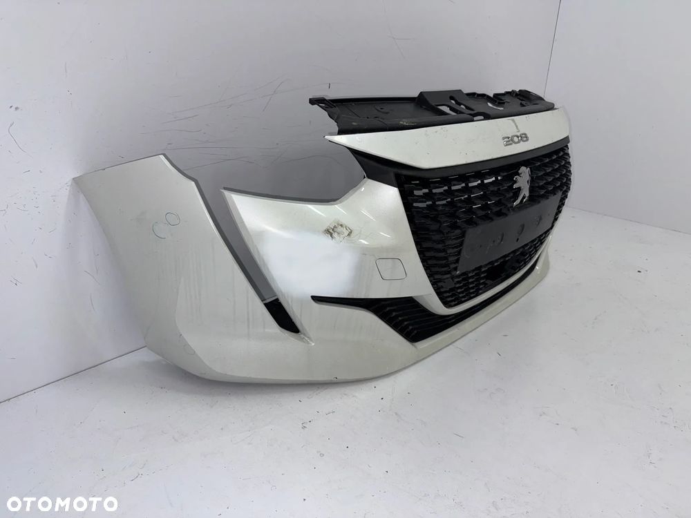 ZDERZAK PRZEDNI PEUGEOT 208 II - 2