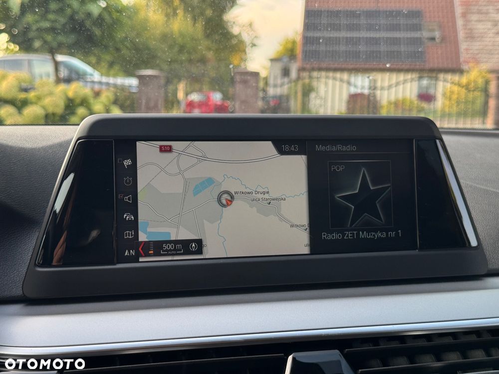 BMW Seria 5 520d xDrive Touring - 17