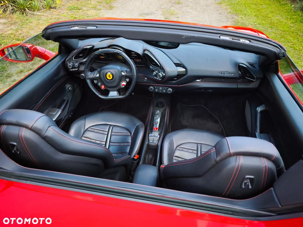 Ferrari 488 - 10