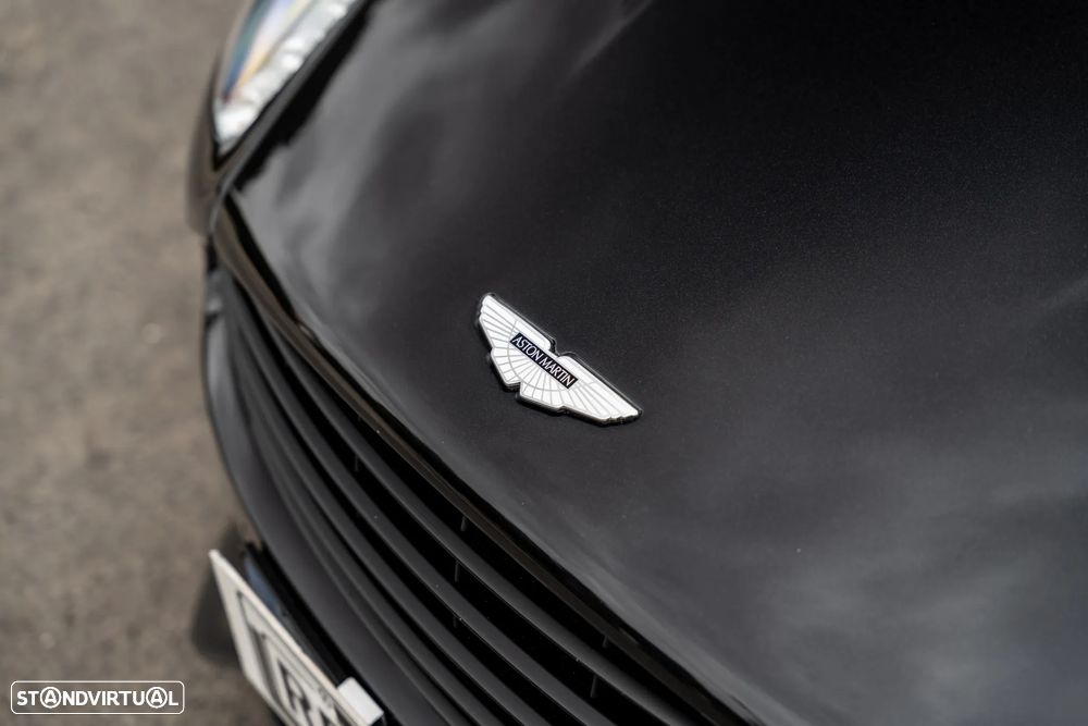 Aston Martin Vanquish - 9