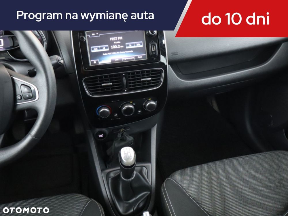 Renault Clio - 10