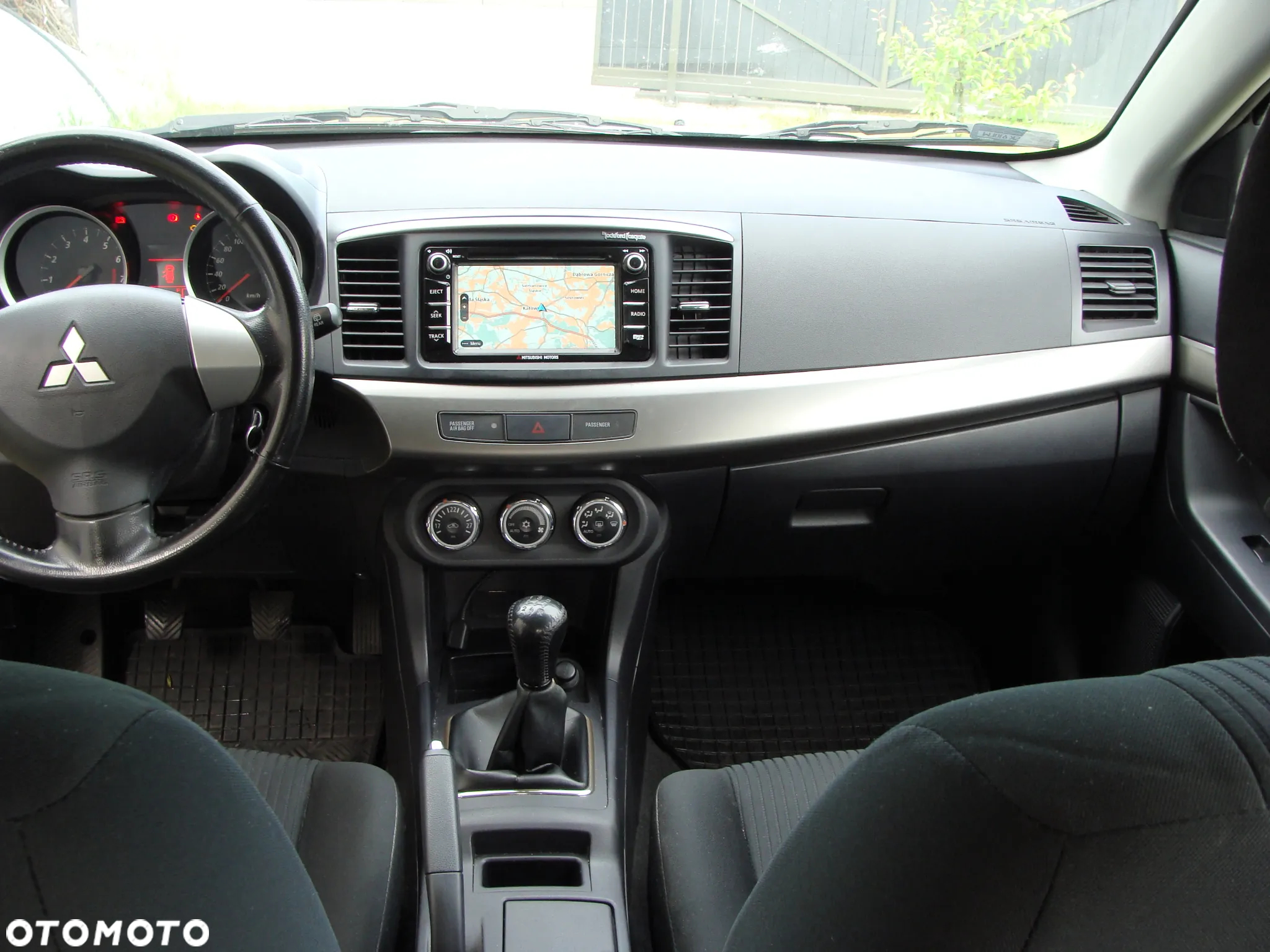 Mitsubishi Lancer 1.6 Invite - 7
