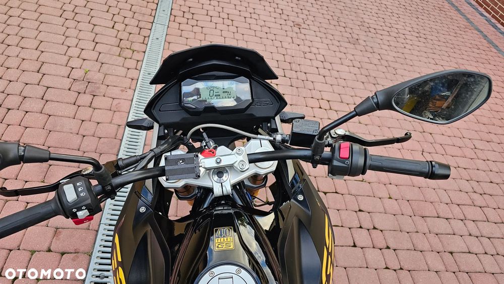 BMW G - 28