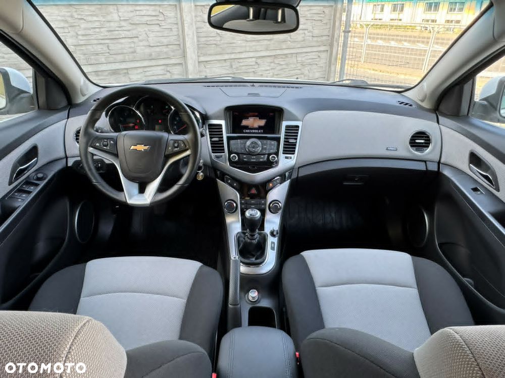 Chevrolet Cruze 1.8 LT+ - 3