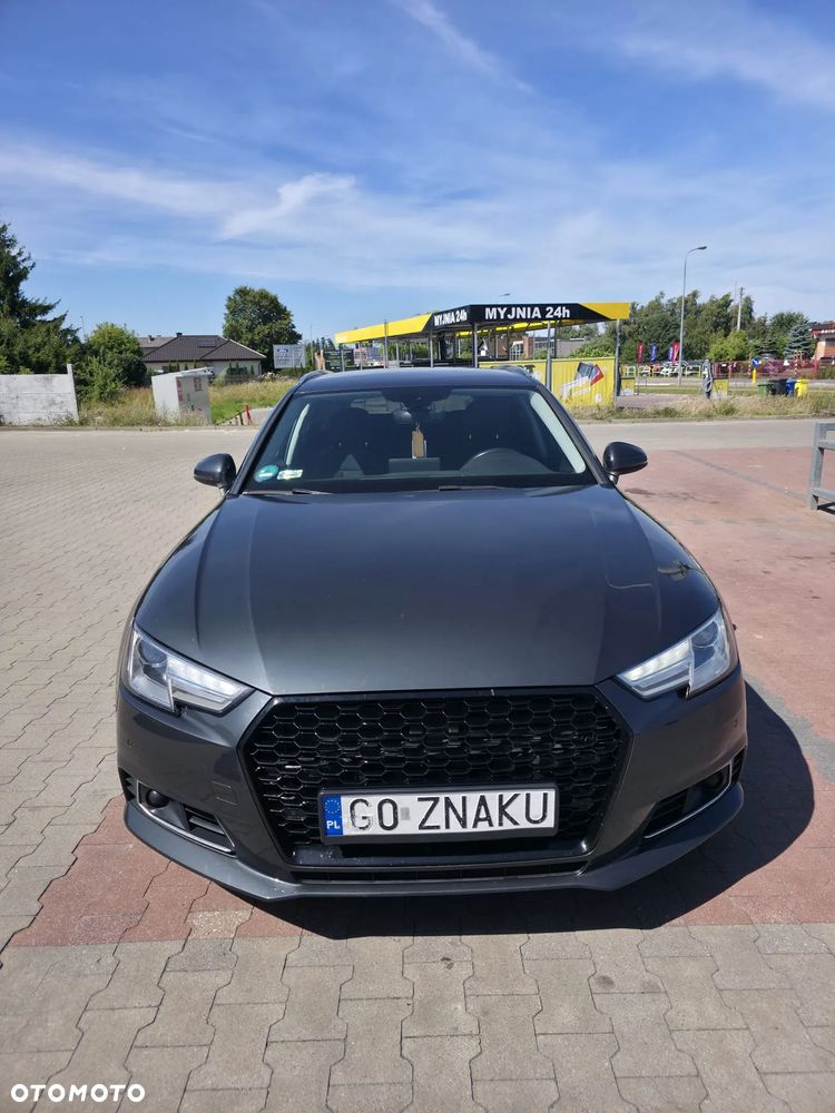Audi A4 Avant 2.0 TDI - 1