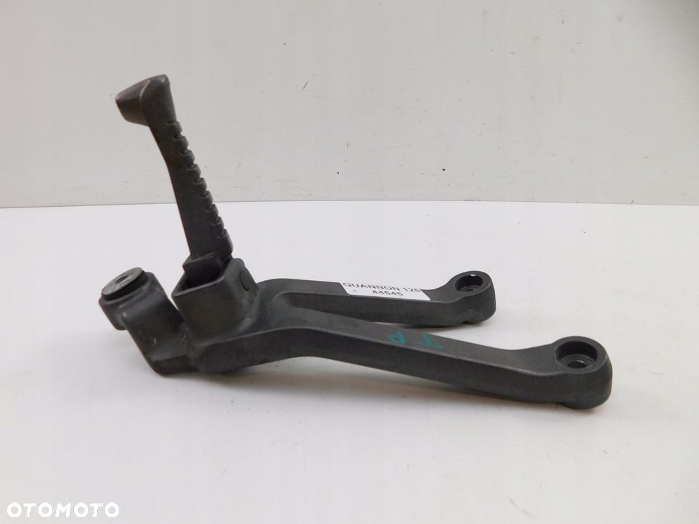 KYMCO QUANNON 125 SET PODNÓŻEK PASAŻERA PRAWY - 2