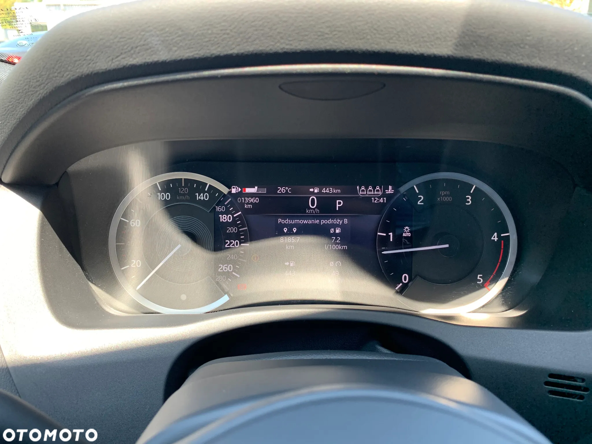 Jaguar XE 2.0 D200 mHEV AWD R-Dynamic SE - 11
