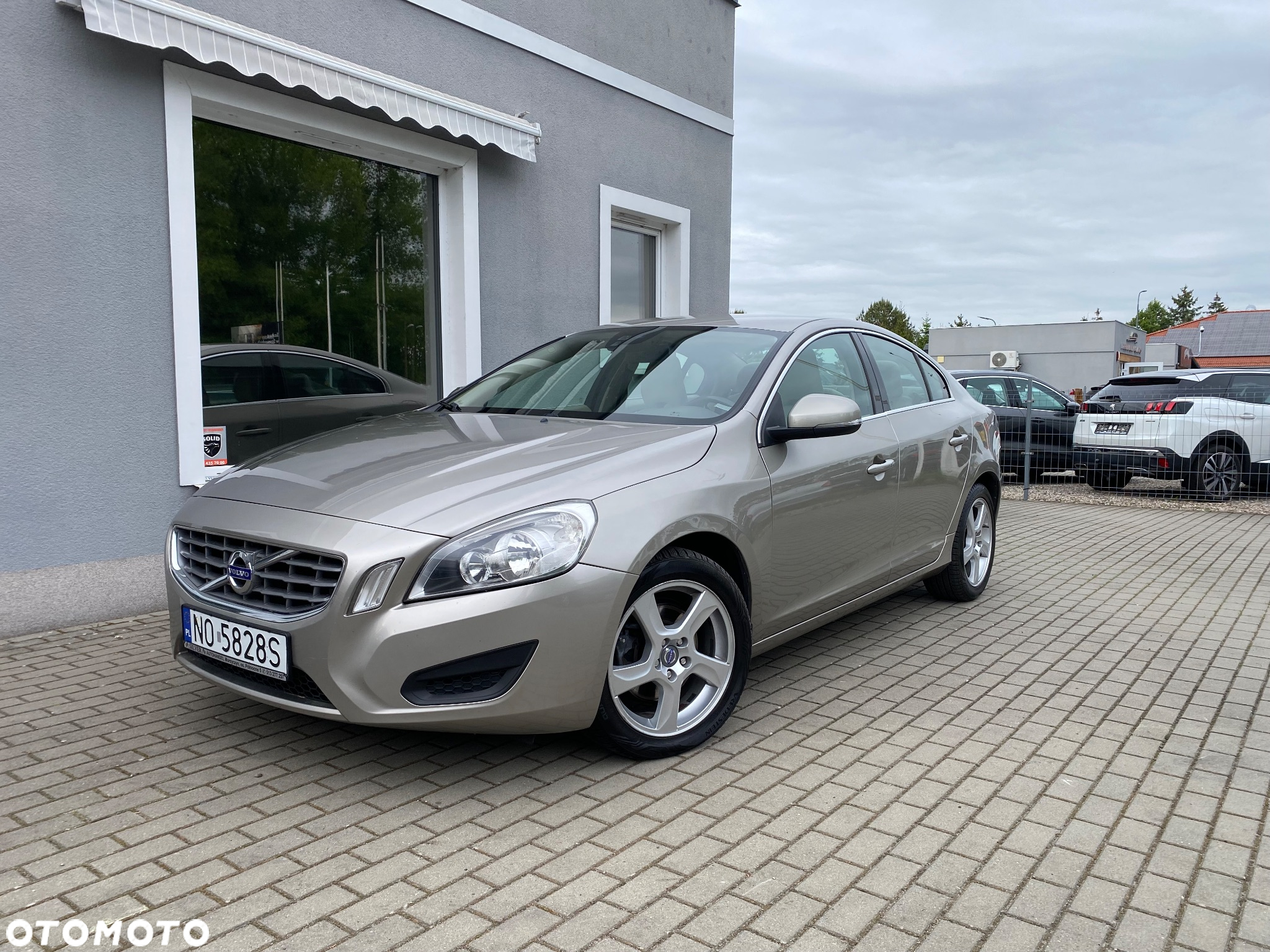 Volvo S60 - 18