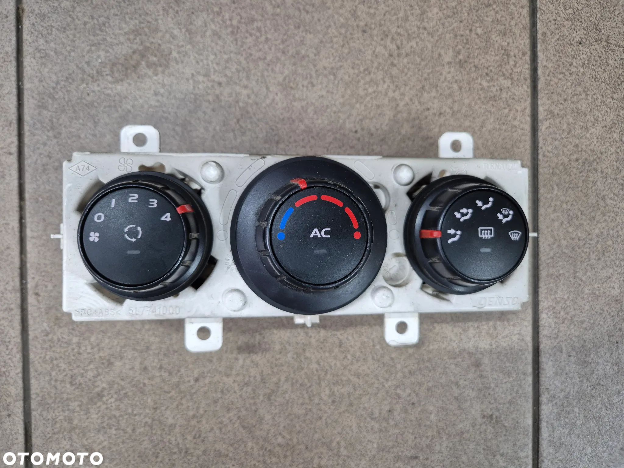 PANEL OGRZEWANIA WENTYLACJI KLIMA MASTER III MOVANO B  NV400 2.3 10r.+ - 1