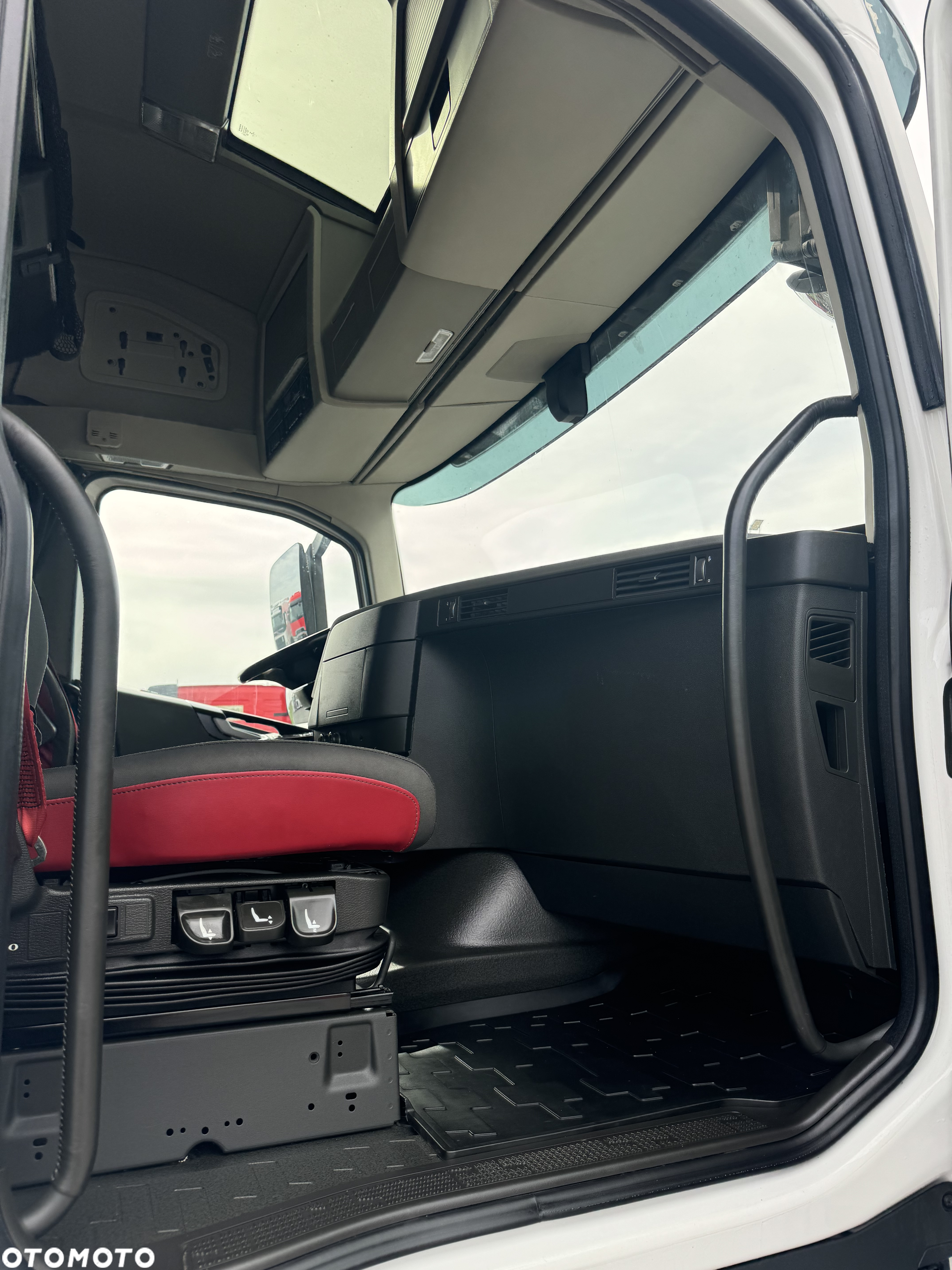 Volvo FH 500 / Automat / Full Spoiler / Lodówka / Klima Postojowa / 2 Zbiorniki / z Francji / - 21