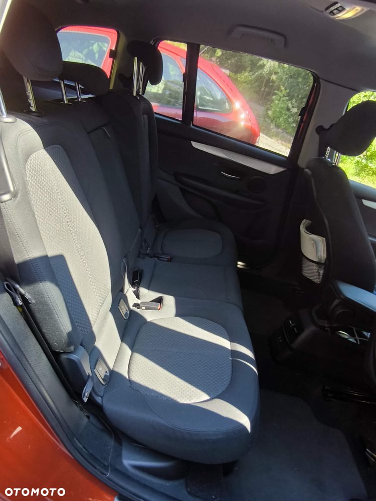 BMW Seria 2 218i - 9