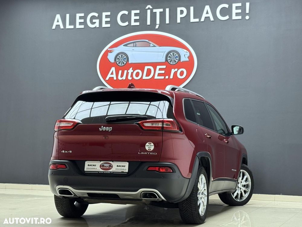 Jeep Cherokee - 4