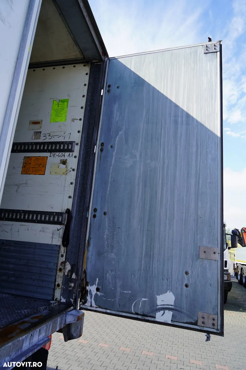 Fruehauf IZOTERMĂ / CONTAINER / KOFFER / PODEA FOARTE REZISTENTĂ: SLĂBĂ DE BALUSTRATĂ - 12