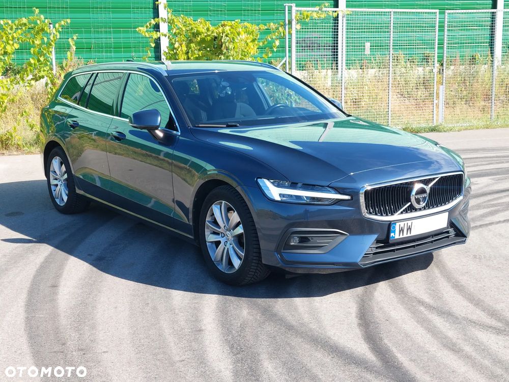 Volvo V60 D4 Momentum Pro - 1