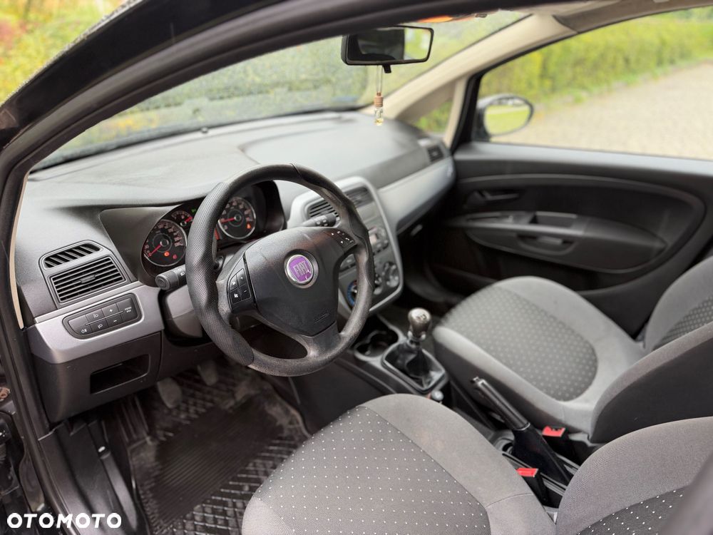 Fiat Grande Punto Actual 1.4 8V Estiva Blue&Me - 16