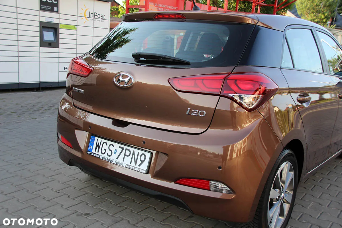 Hyundai i20 1.2 YES Gold - 38