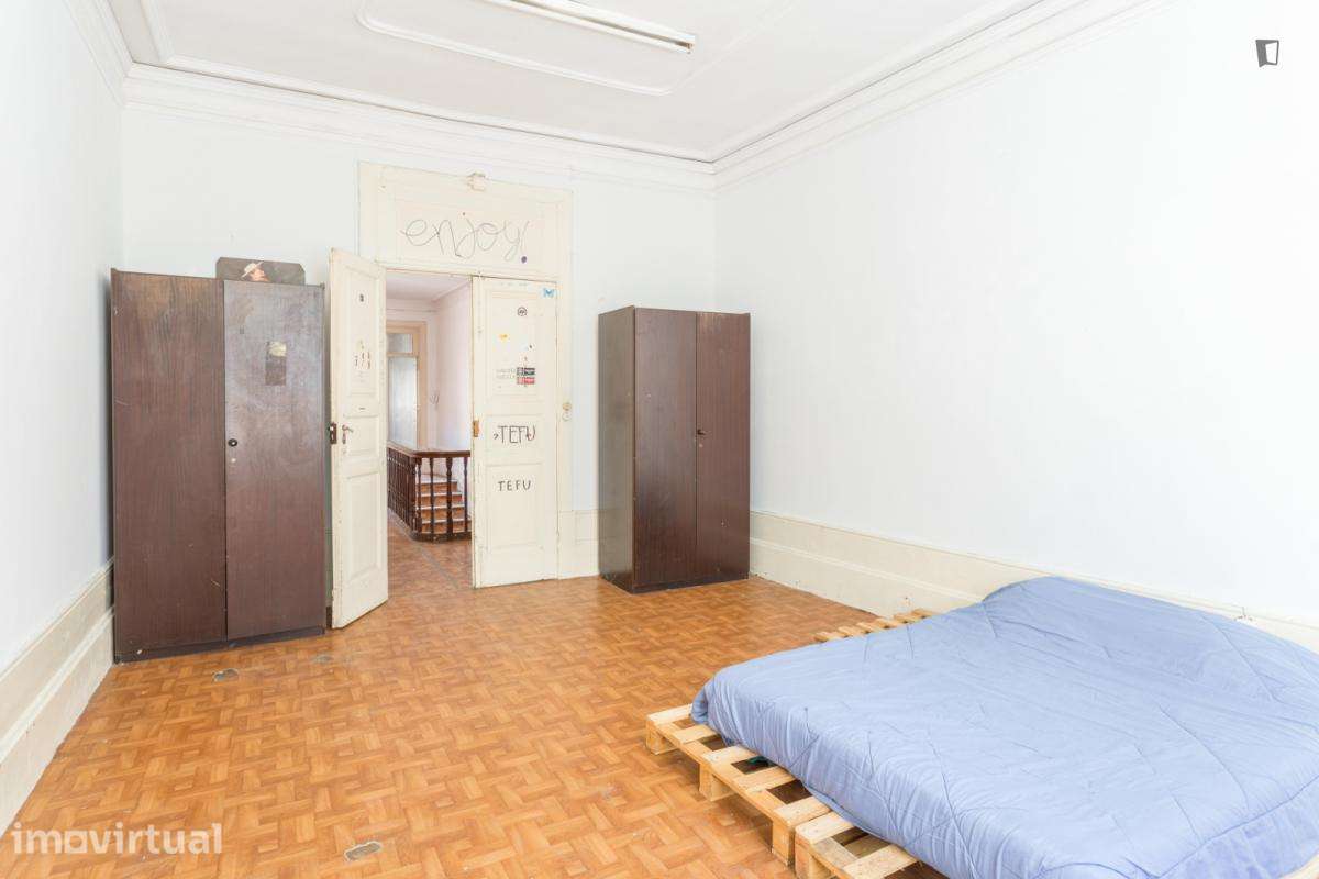 Quarto - localizado em Cedofeita Porto - Grande imagem: 3/20