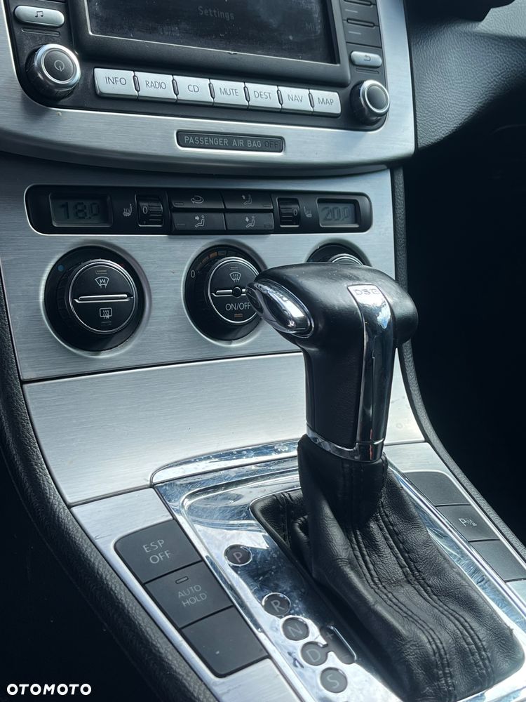 Volkswagen Passat 2.0 TDI Highline DSG - 16