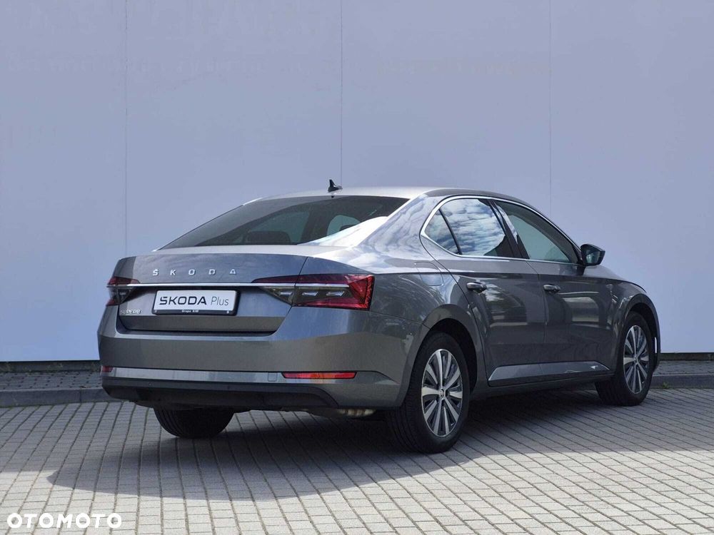 Skoda Superb 2.0 TSI Style DSG - 2