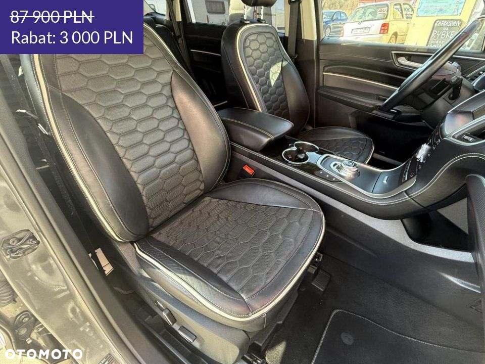 Ford S-Max - 12