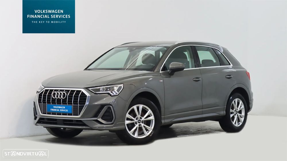Audi Q3 35 TFSI S line - 1