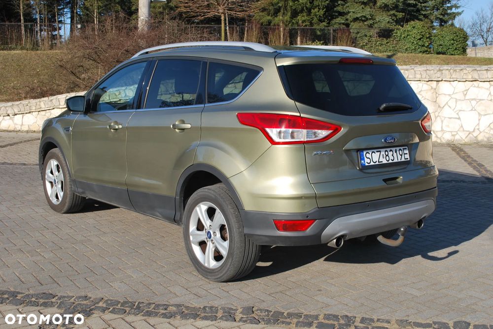 Ford Kuga 2.0 TDCi 2x4 Titanium - 6