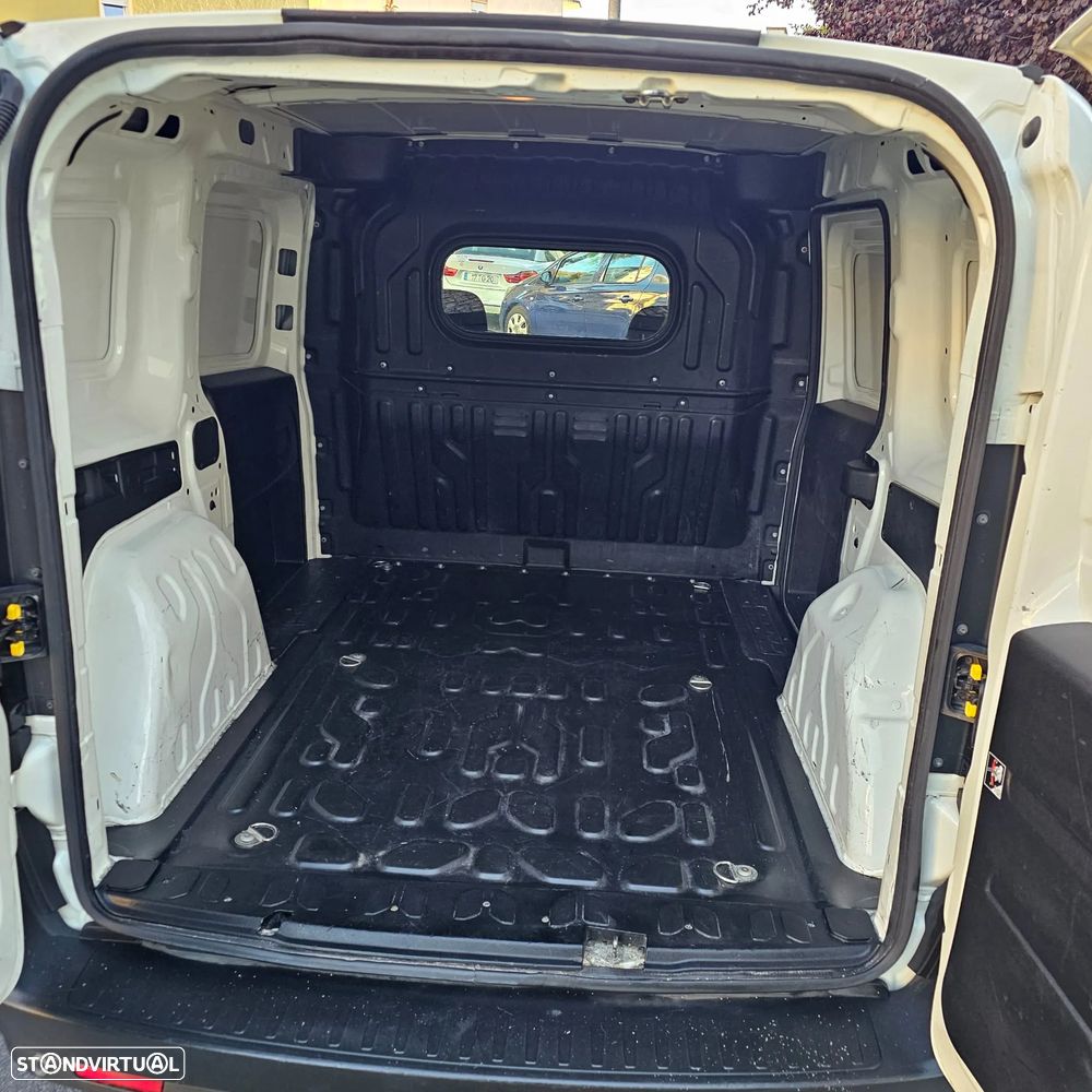 Opel Combo - 24