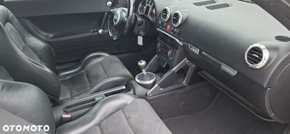 Audi TT Coupé 1.8 T quattro - 13