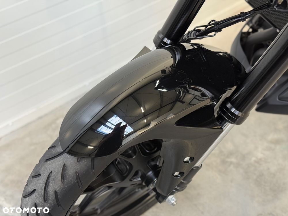 Yamaha MT - 24