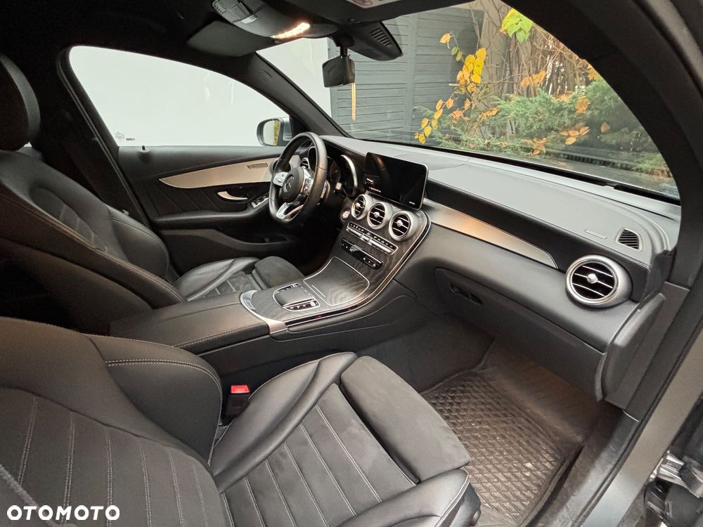 Mercedes-Benz GLC 200 - 11