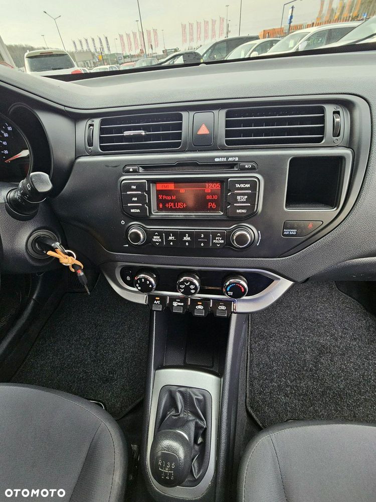 Kia Rio 1.4 Dream-Team Edition - 24