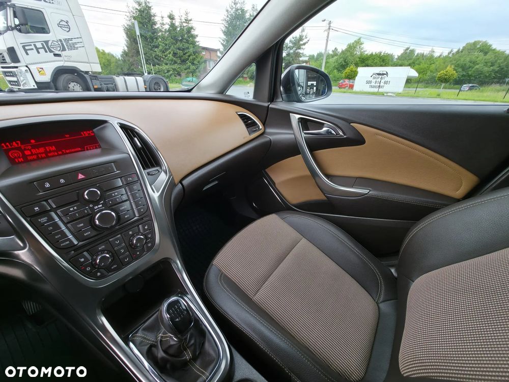 Opel Astra 1.4 Turbo Sport - 19