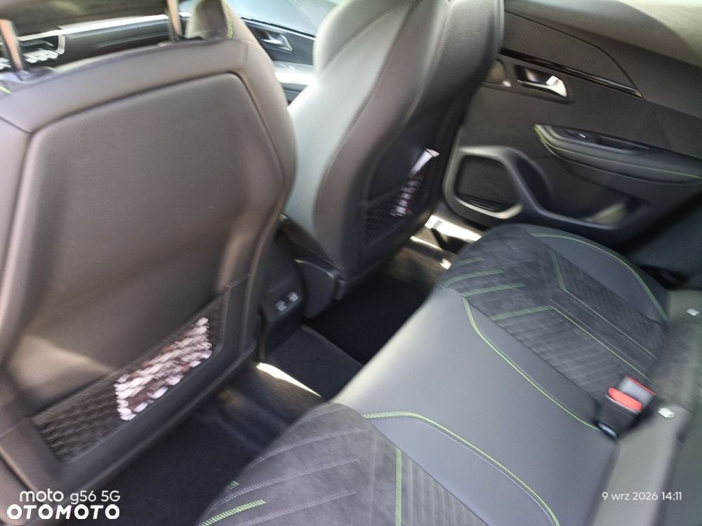 Peugeot 2008 - 11
