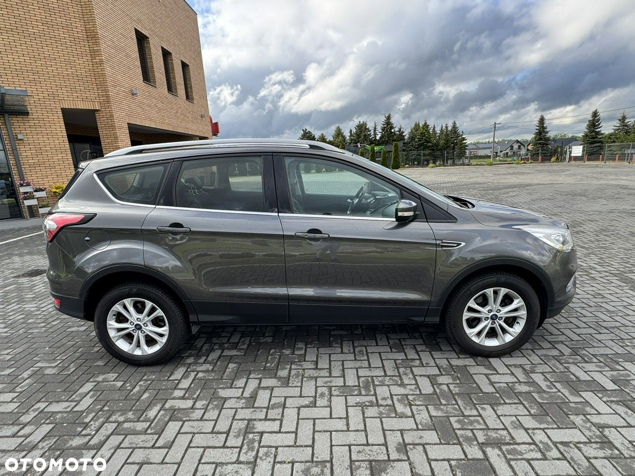 Ford Kuga - 14