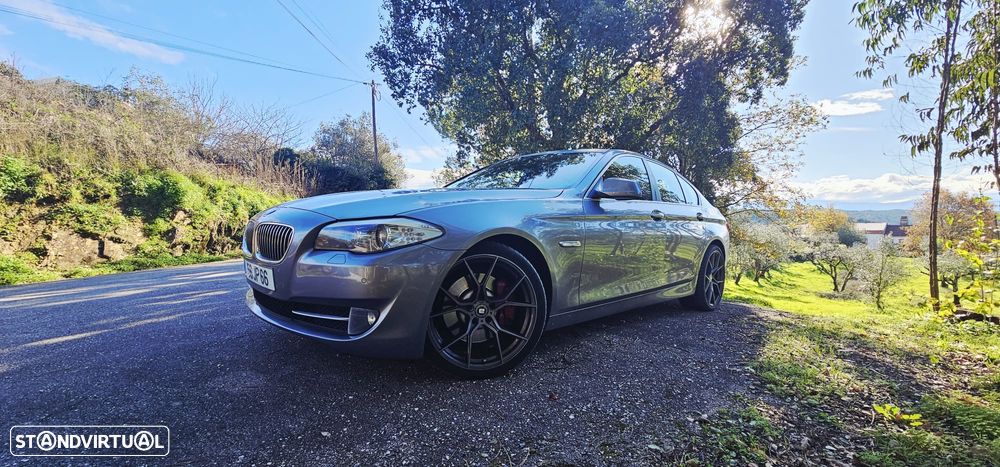 BMW 528 i Auto - 2