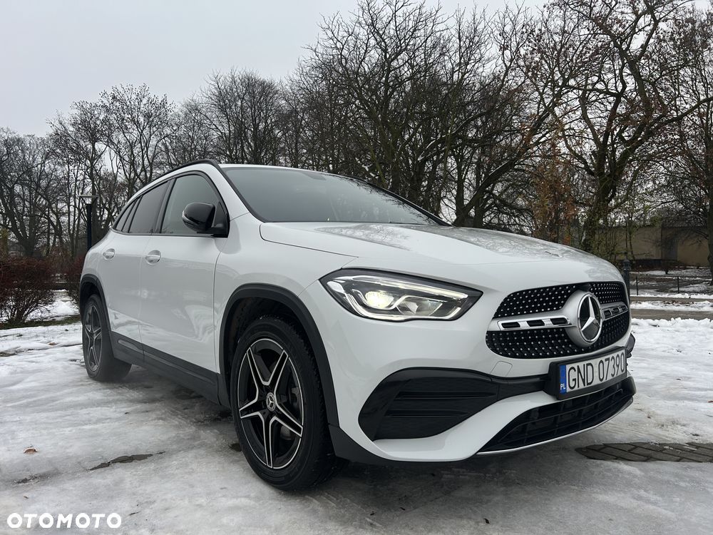Mercedes-Benz GLA 250 4Matic 8G-DCT AMG Line - 1
